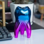 Molare gradiente blu-fucsia sopramobile