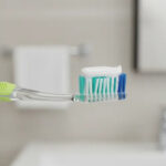 Spazzolino GUM testina compatta