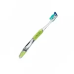 Spazzolino Technique testina compatta Medium