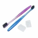 Spazzolino ortodontico e copri testina