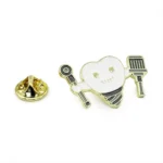 Spilla elegante per camice